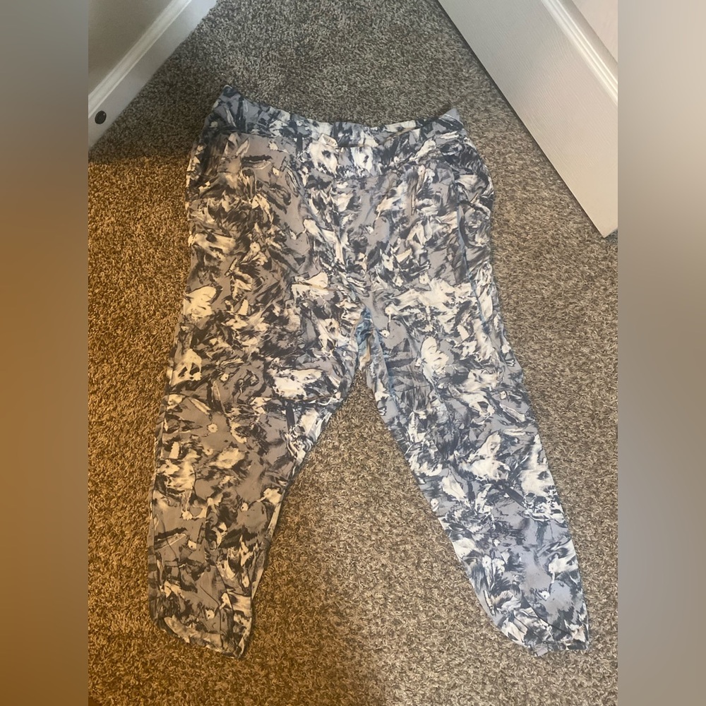 *Final Price*Used Womens Fabletics Joggers size 2xl